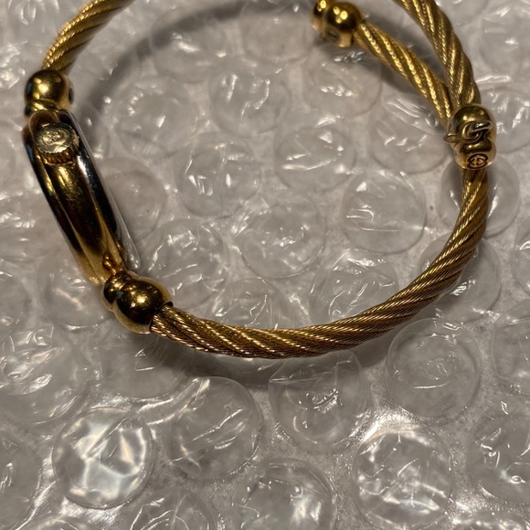 Vintage GUCCI 2047L Women's Cable Bangle Bracelet Watch  Face Gold Logo. - Picture 7 of 10